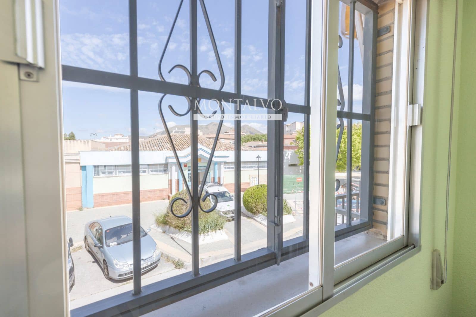 5 bedroom Villa for sale in Atarfe - € 175,000 (Ref: 9821686)