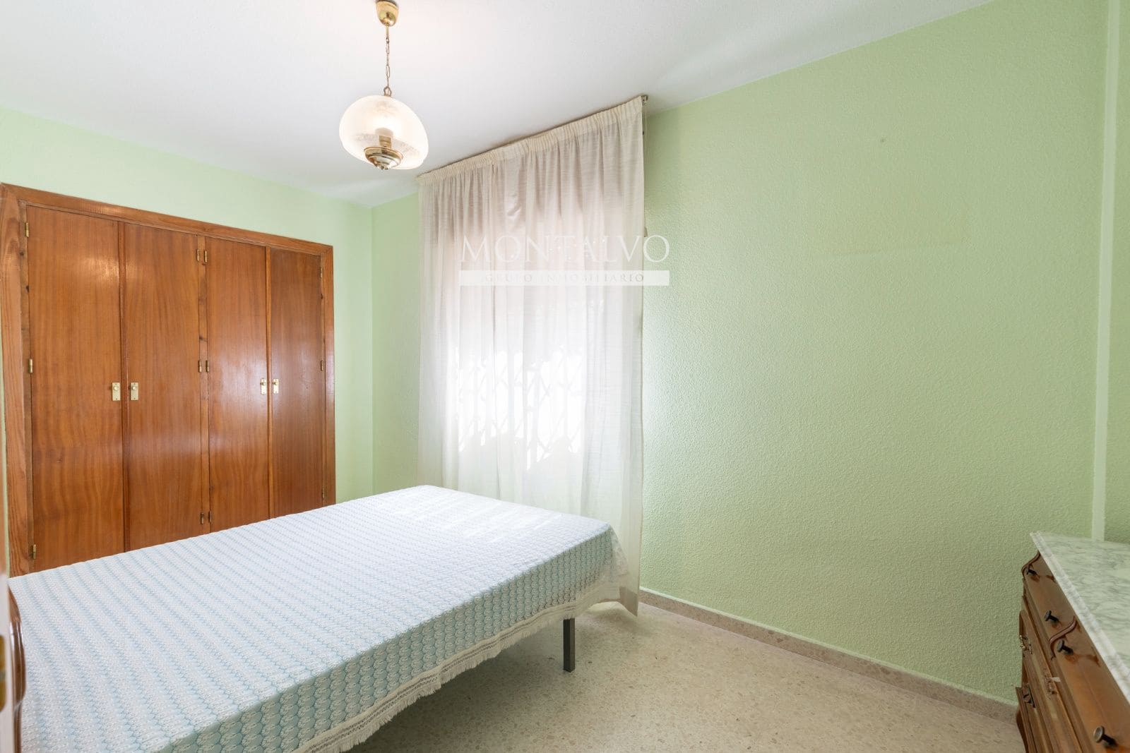 5 bedroom Villa for sale in Atarfe - € 175,000 (Ref: 9821686)