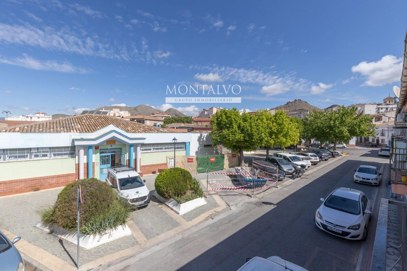 5 bedroom Villa for sale in Atarfe - € 175,000 (Ref: 9821686)