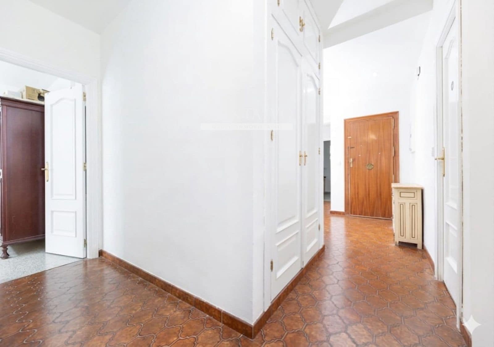 4 soveværelse Lejlighed til salg i Granada by - € 290.000 (Ref: 9824227)