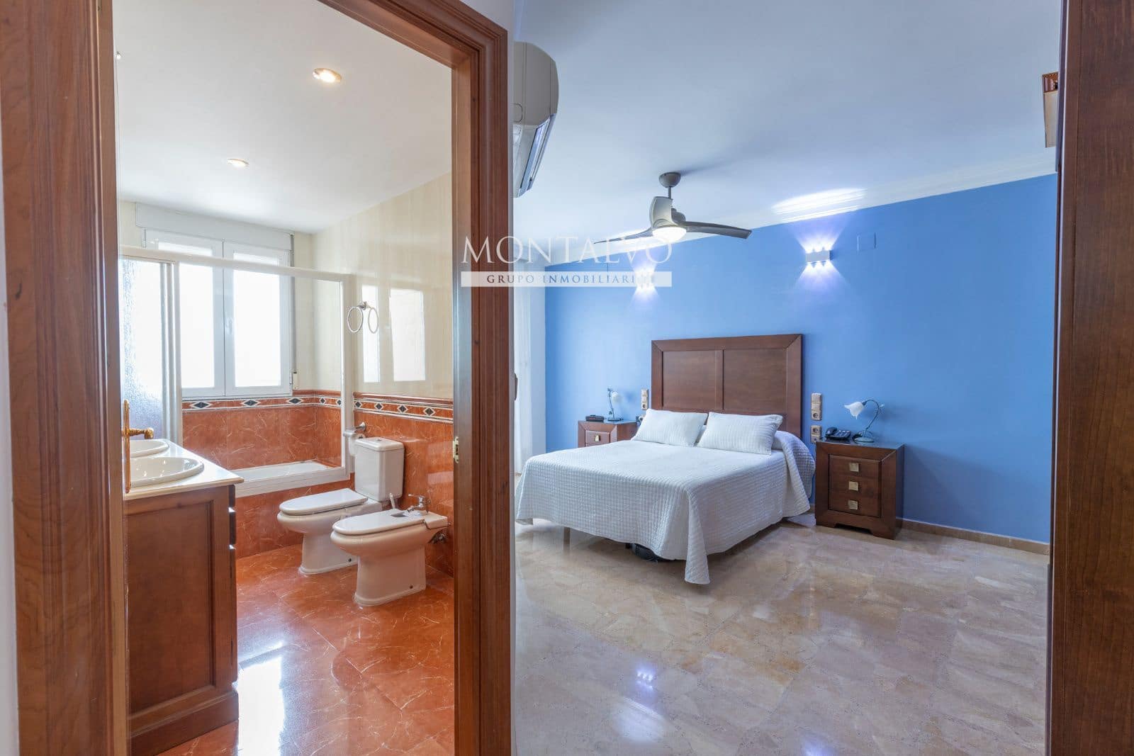 4 bedroom Townhouse for sale in Albolote with garage - € 299,000 (Ref: 9827695)
