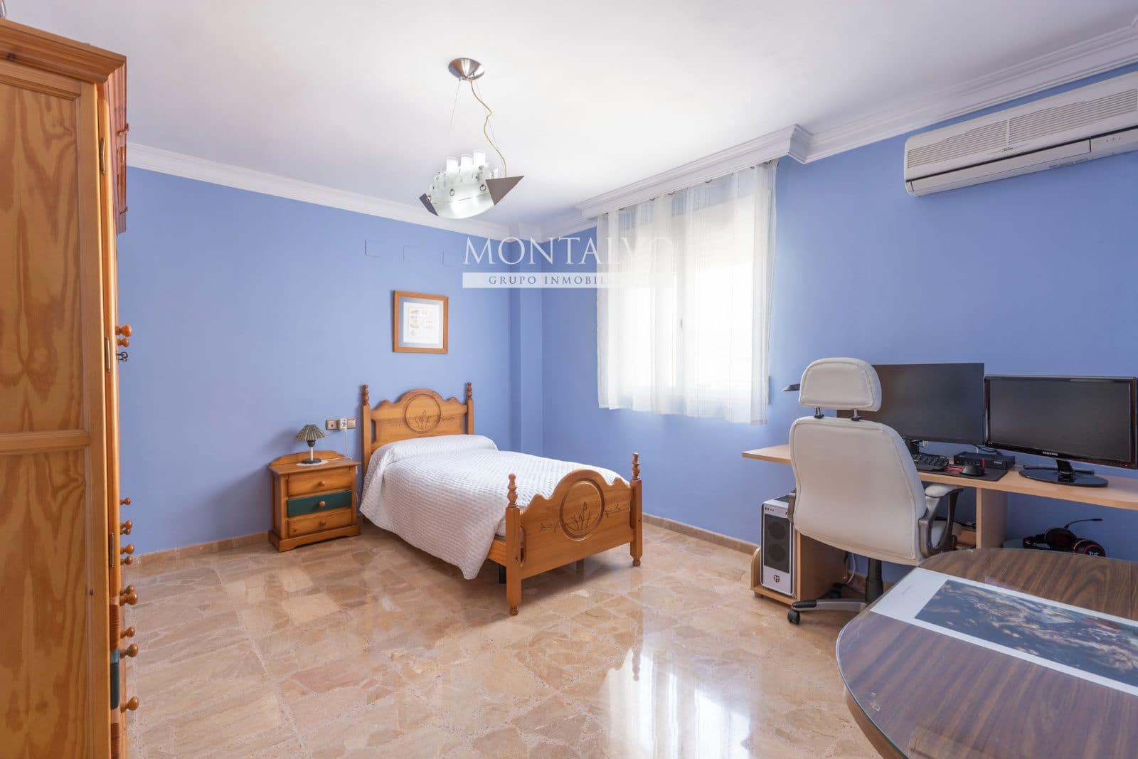 4 bedroom Townhouse for sale in Albolote with garage - € 299,000 (Ref: 9827695)