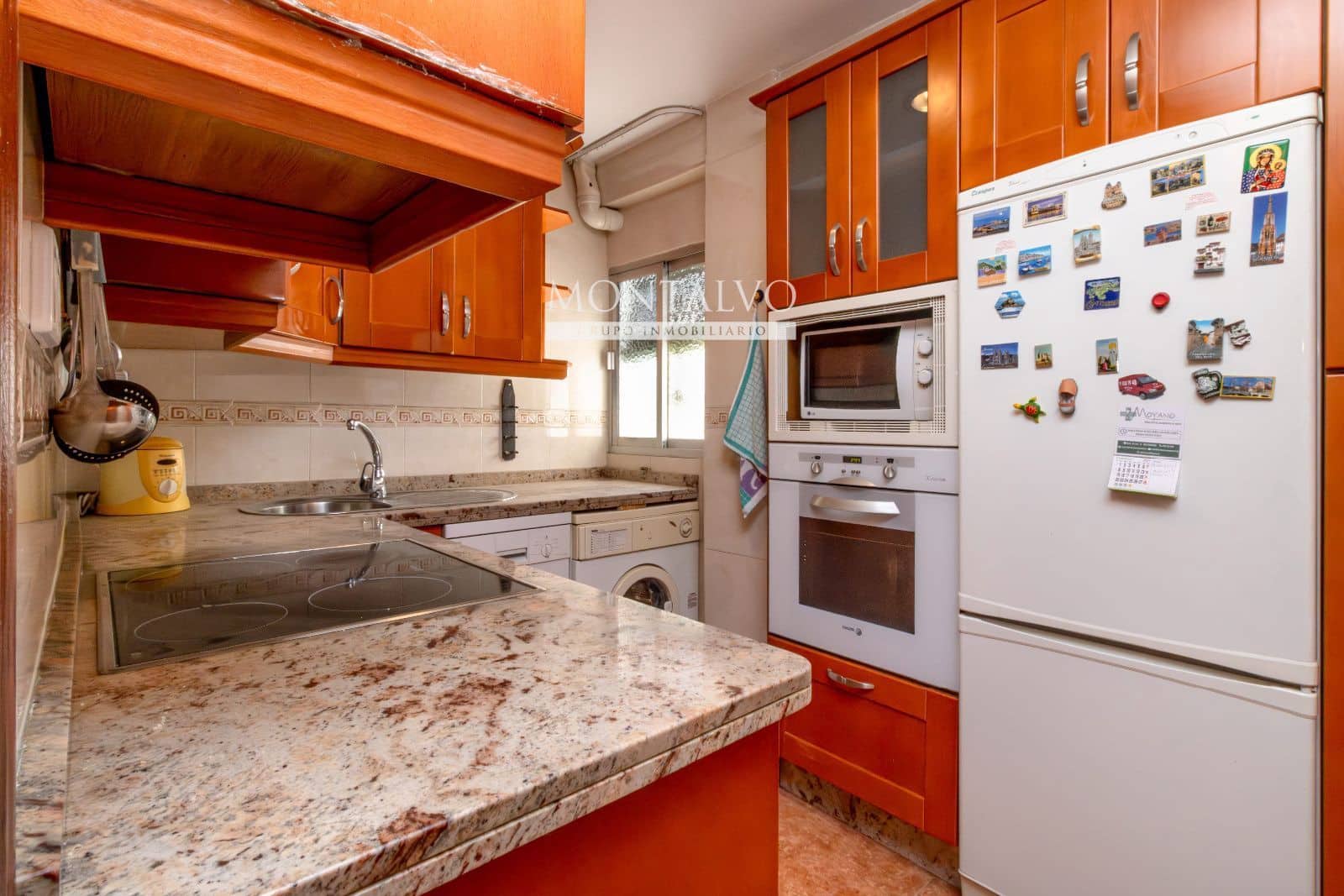 3 Zimmer Wohnung zu vermieten in Granada Stadt - 900 € (Ref: 9838701)
