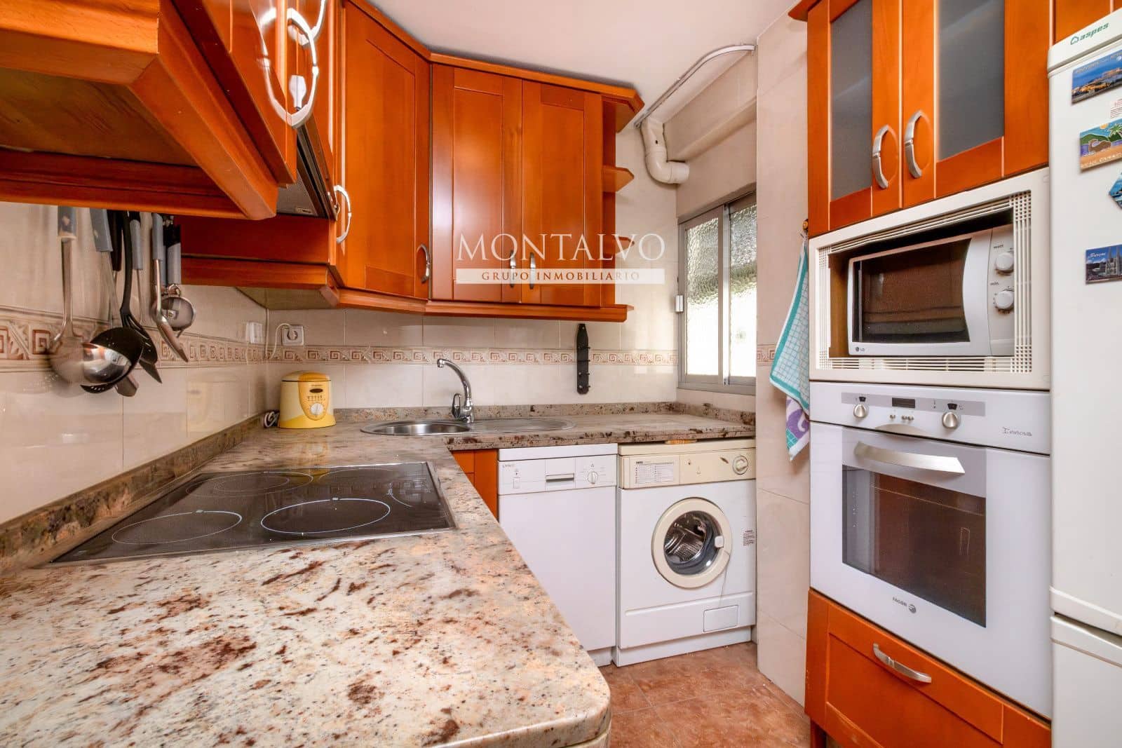 3 Zimmer Wohnung zu vermieten in Granada Stadt - 900 € (Ref: 9838701)