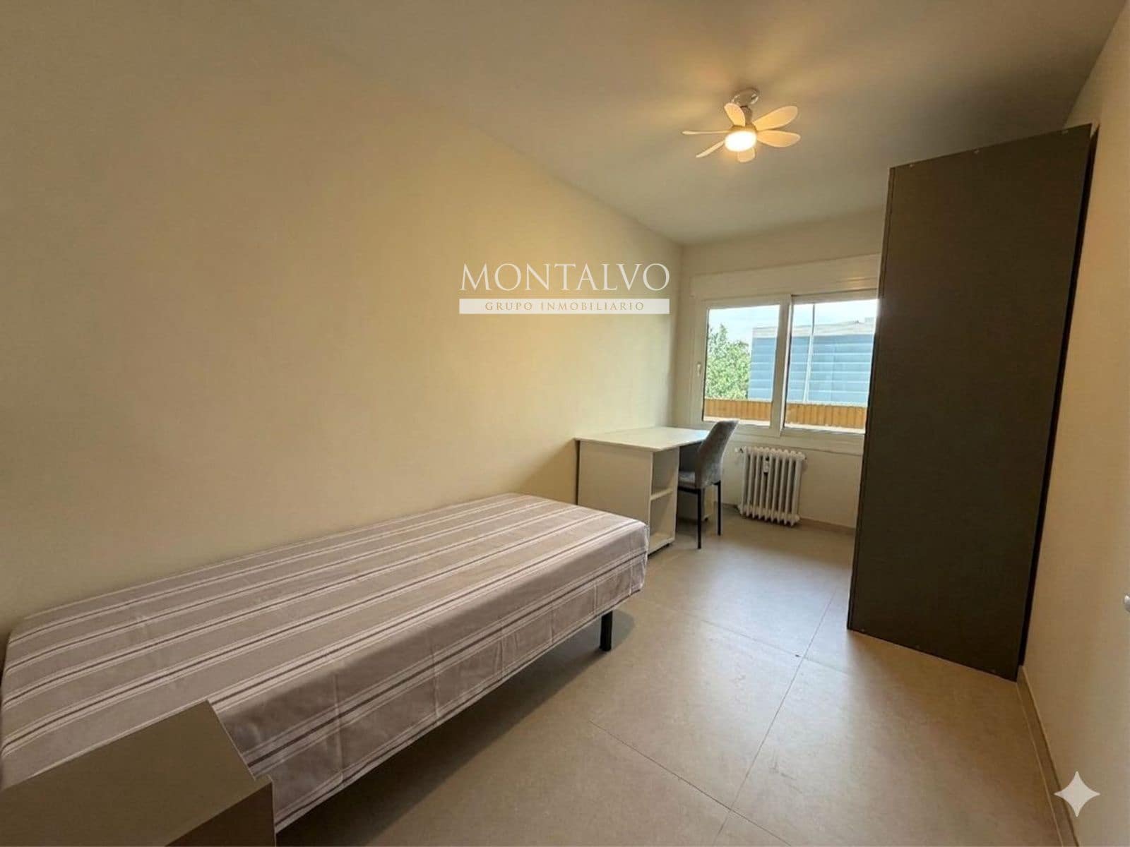 4 bedroom Flat for rent in Granada city - € 1,000 (Ref: 9861131)