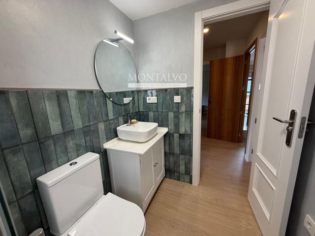 4 sypialnia Mieszkanie do wynajęcia w Figares, Miasto Grenada - 1 000 € (Ref: 9861131)
