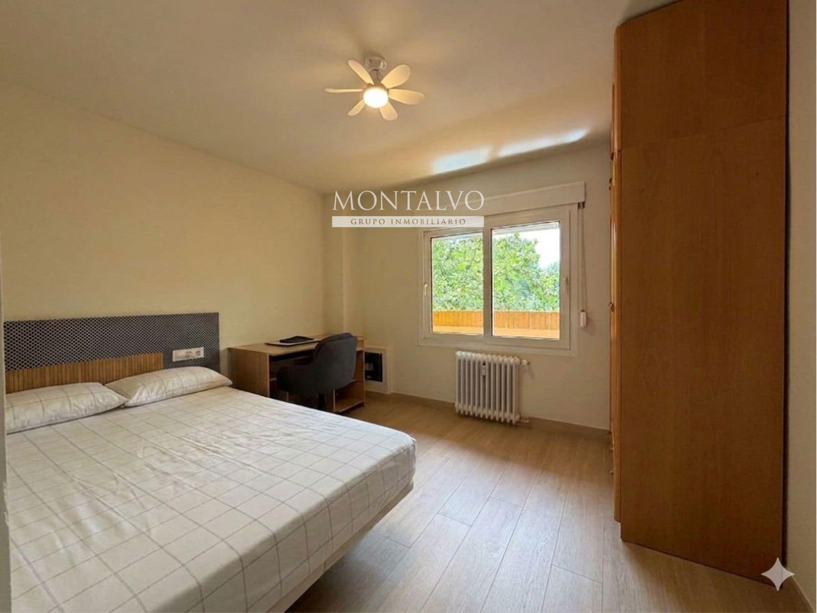4 bedroom Flat for rent in Granada city - € 1,000 (Ref: 9861131)