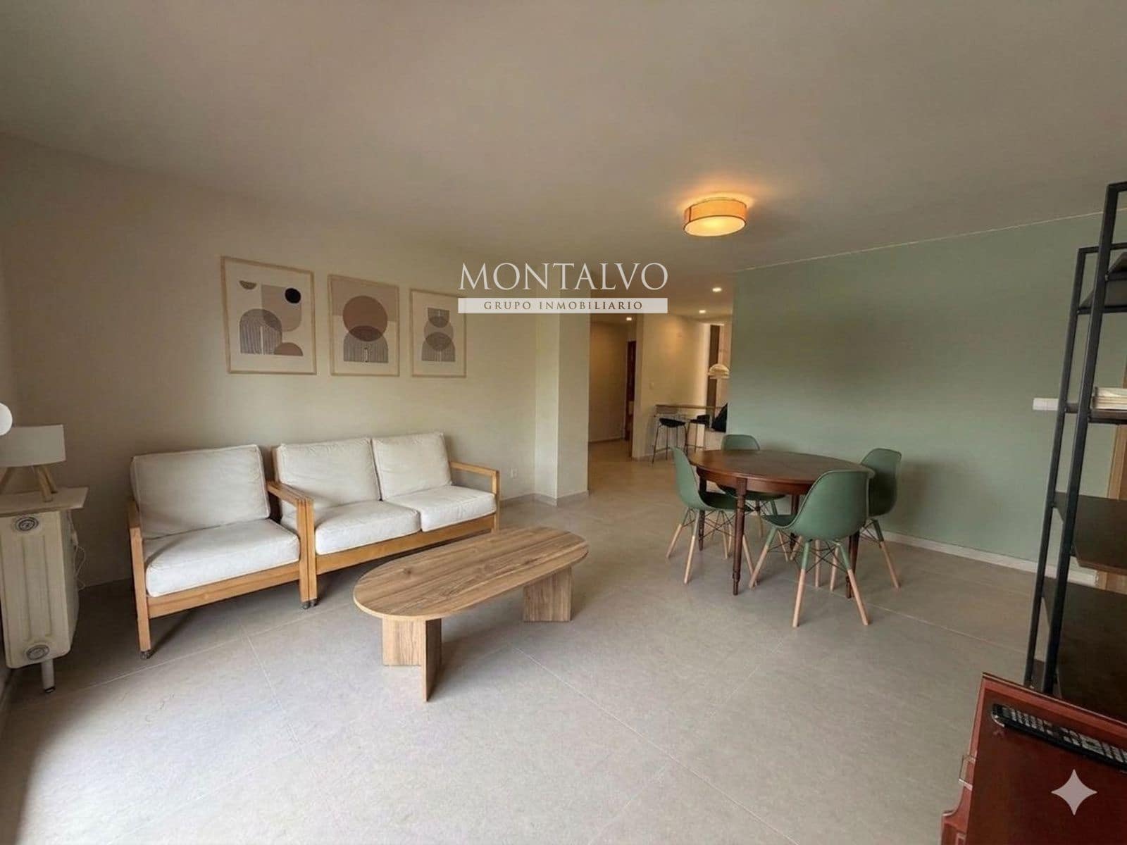 4 bedroom Flat for rent in Granada city - € 1,000 (Ref: 9861131)