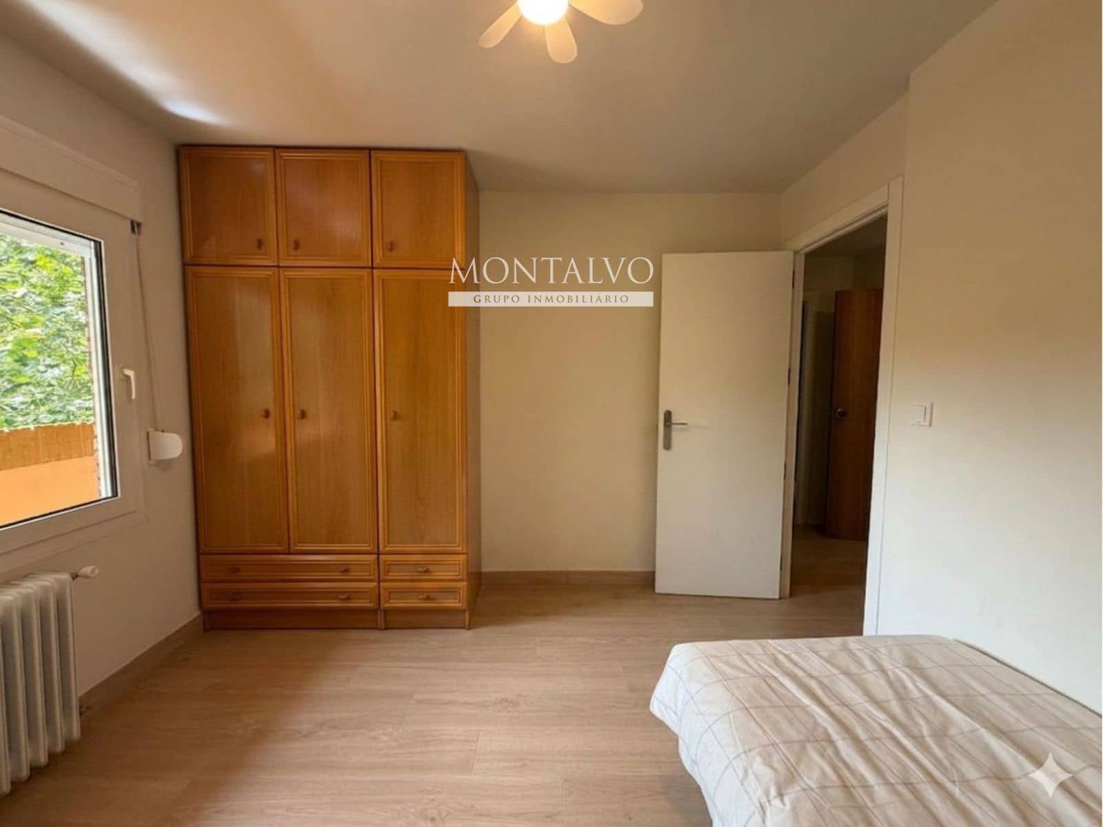 4 bedroom Flat for rent in Granada city - € 1,000 (Ref: 9861131)