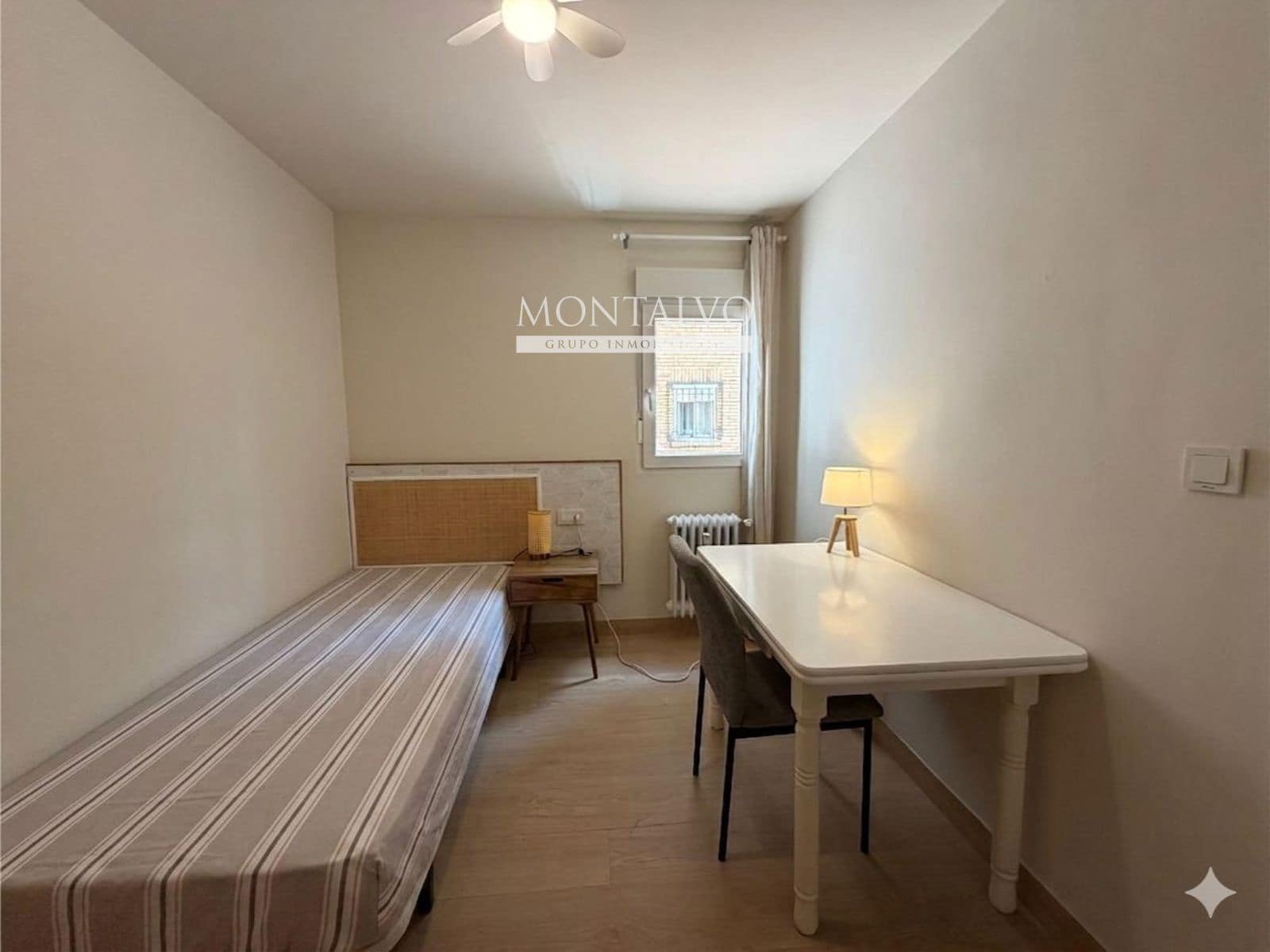 4 bedroom Flat for rent in Granada city - € 1,000 (Ref: 9861131)