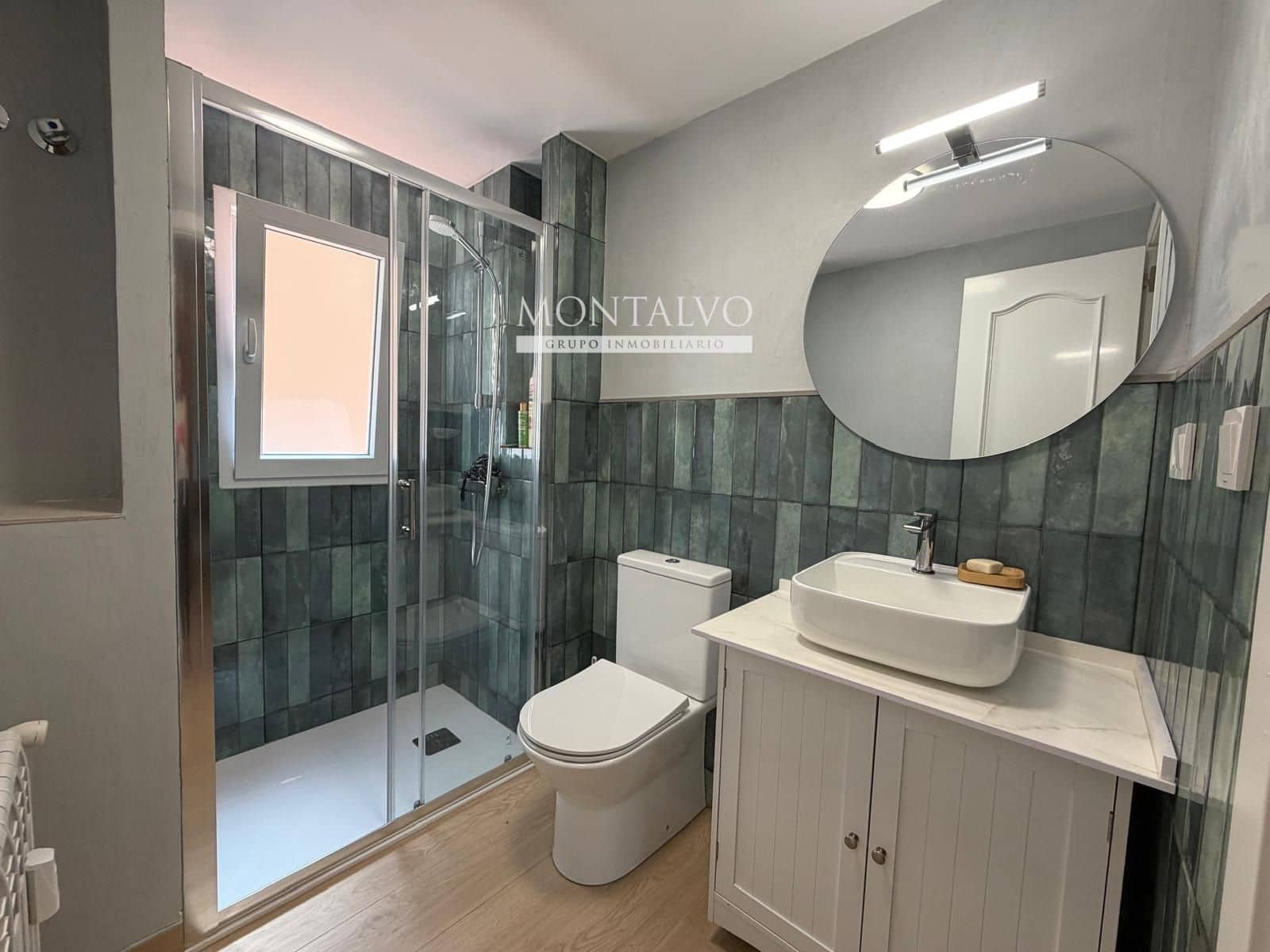 4 bedroom Flat for rent in Granada city - € 1,000 (Ref: 9861131)