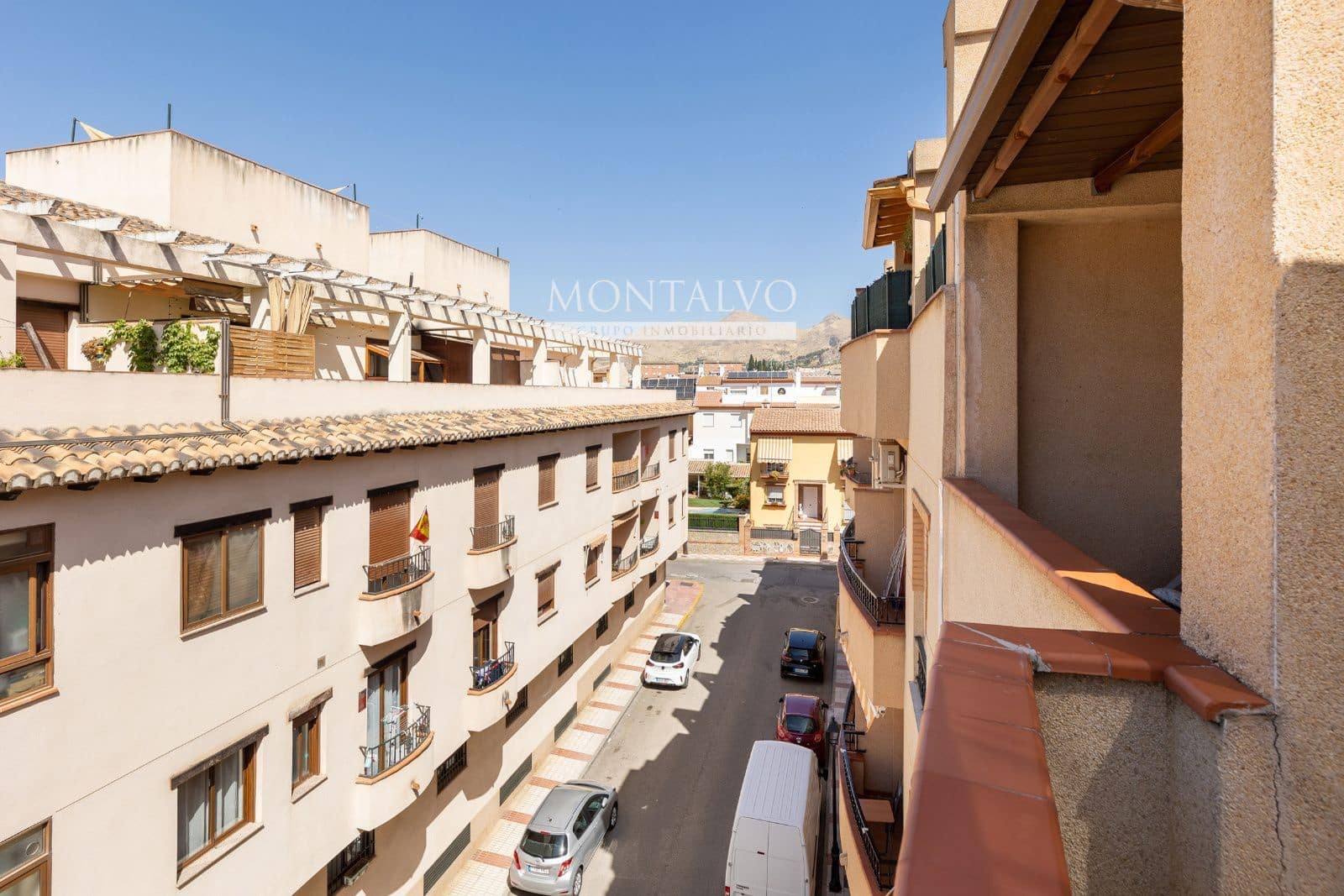 Ático de 2 habitaciones en Atarfe en venta con garaje - 179.000 € (Ref: 9890986)