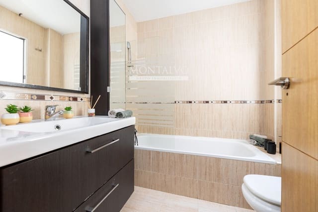 Ático de 2 habitaciones en Atarfe en venta con garaje - 179.000 € (Ref: 9890986)