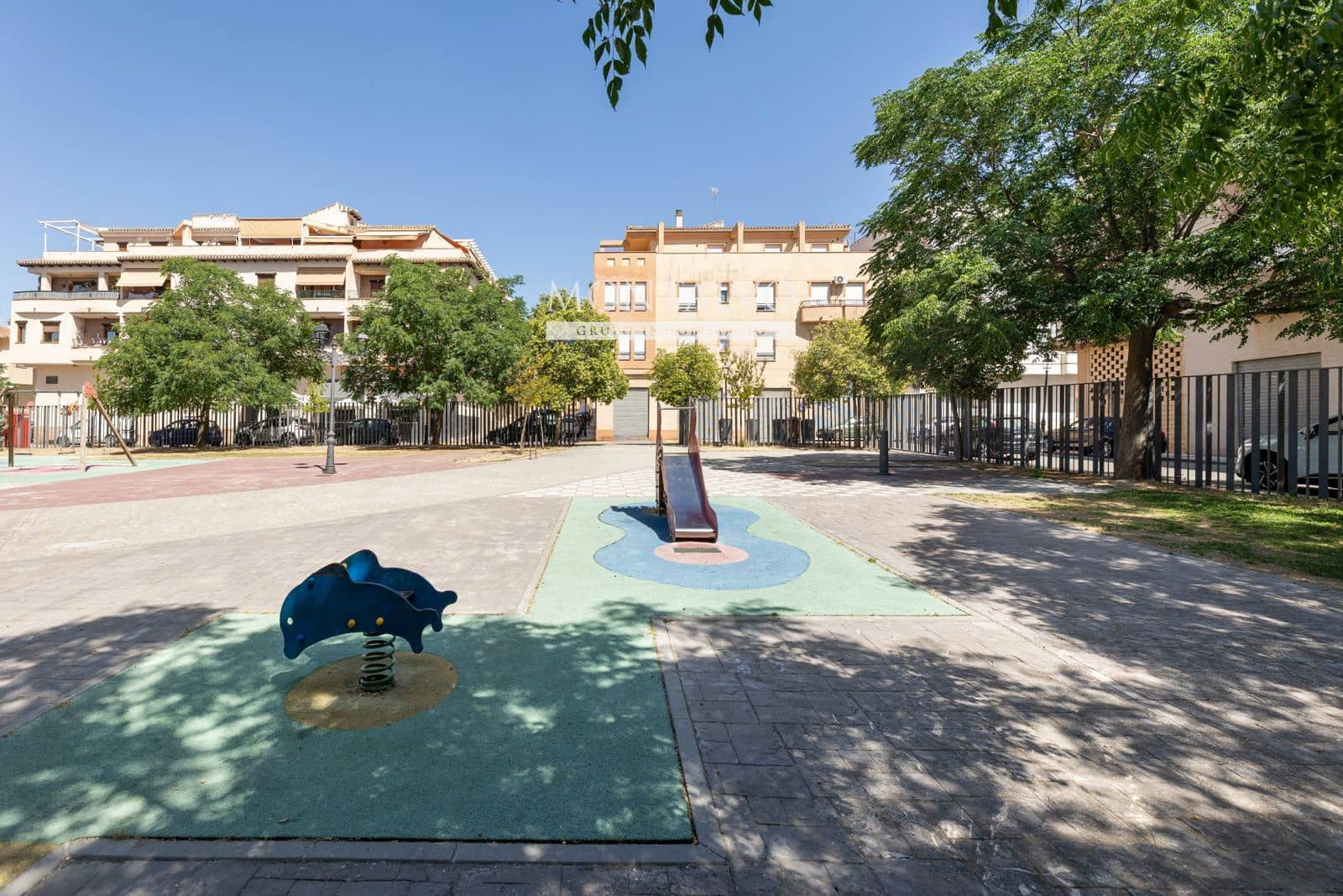 Ático de 2 habitaciones en Atarfe en venta con garaje - 179.000 € (Ref: 9890986)