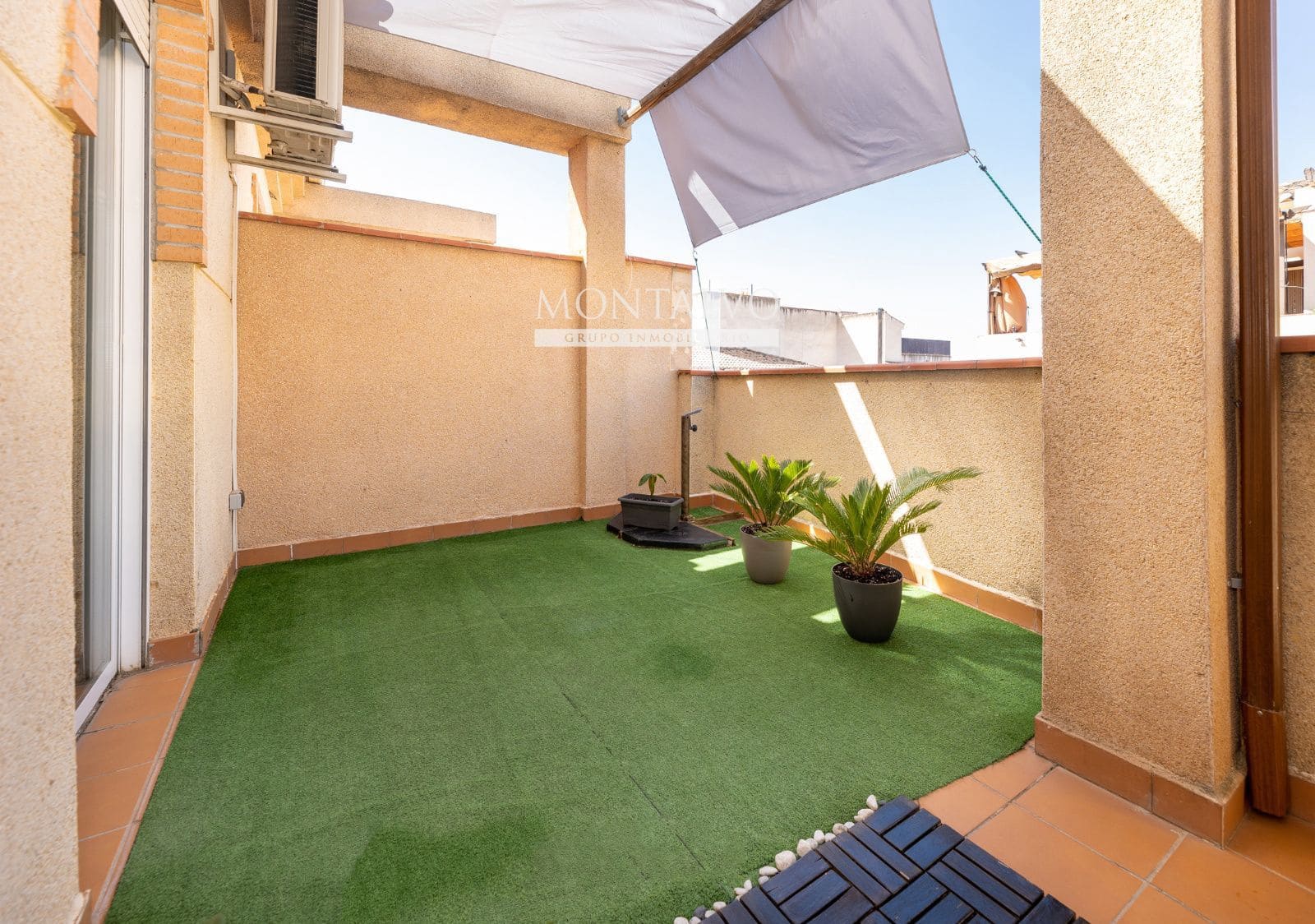 Ático de 2 habitaciones en Atarfe en venta con garaje - 179.000 € (Ref: 9890986)