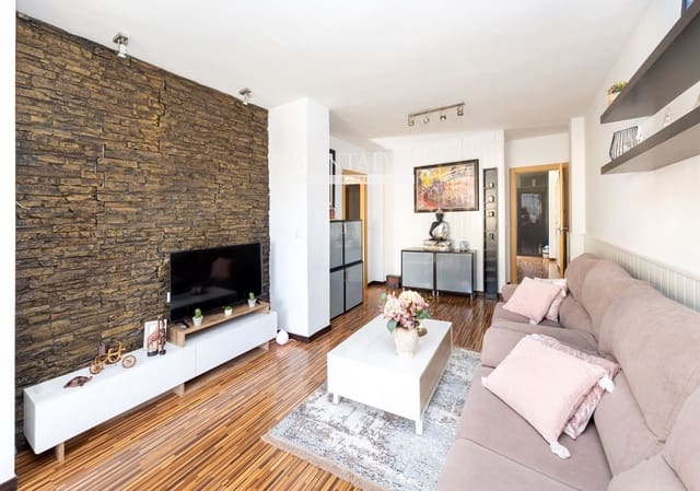 Ático de 2 habitaciones en Atarfe en venta con garaje - 179.000 € (Ref: 9890986)