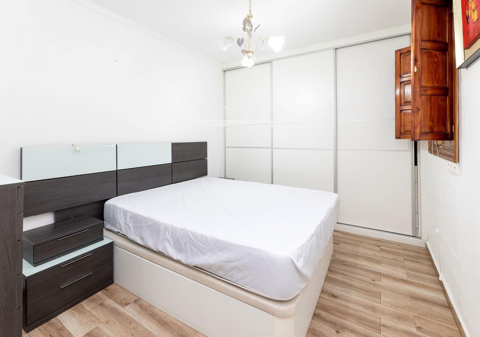 3 bedroom Flat for rent in Granada city - € 850 (Ref: 9895637)