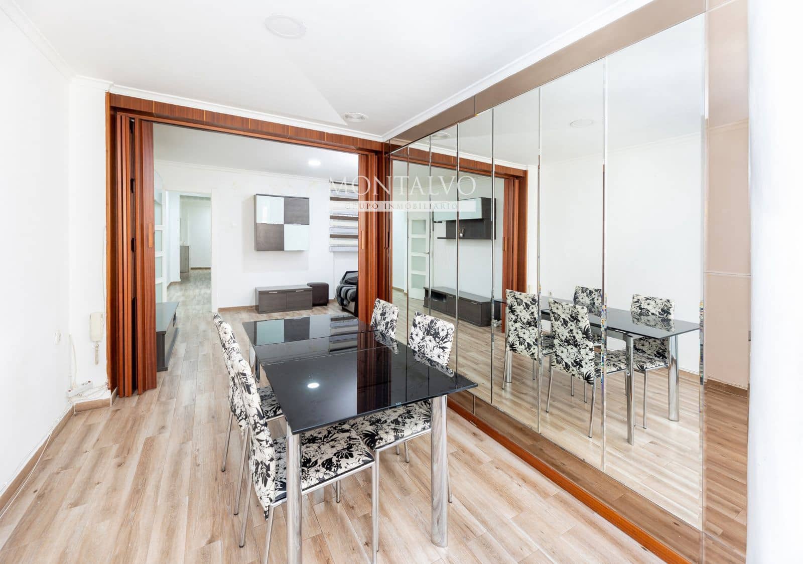 3 bedroom Flat for rent in Granada city - € 850 (Ref: 9895637)
