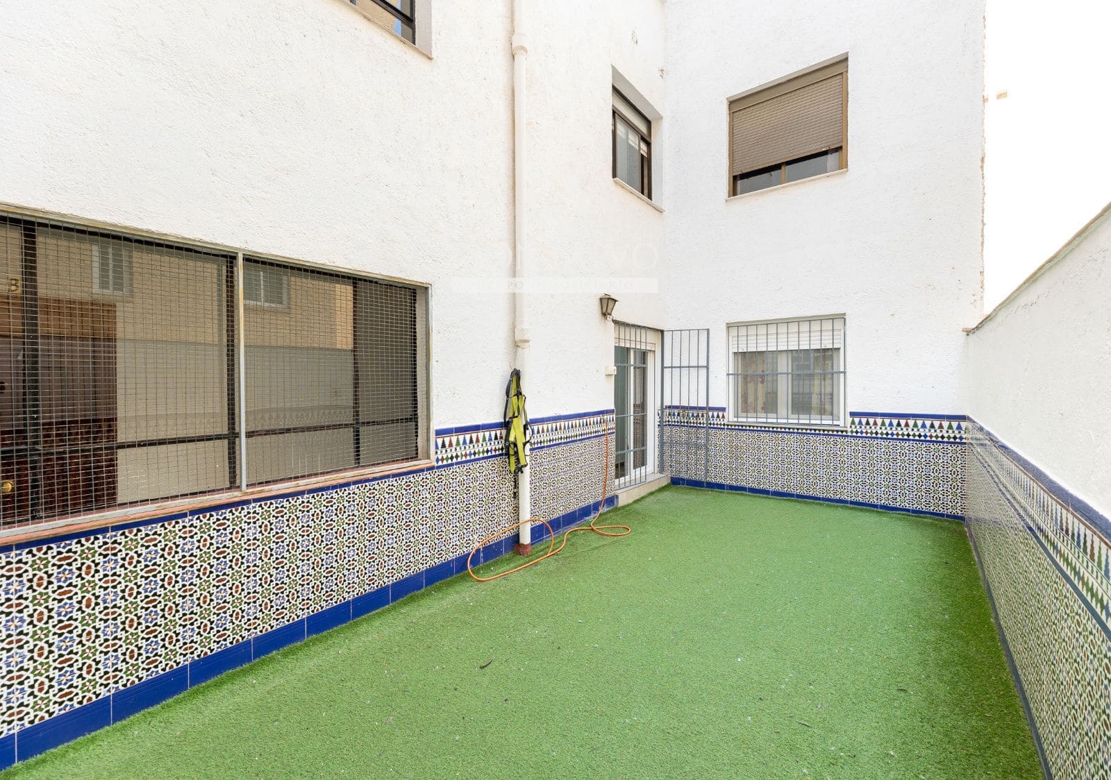 3 bedroom Flat for rent in Granada city - € 850 (Ref: 9895637)