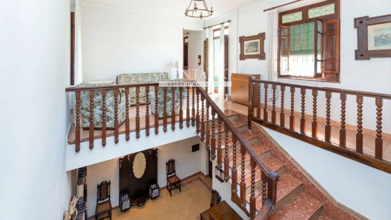 4 bedroom Villa for sale in Atarfe with pool garage - € 270,000 (Ref: 9897297)