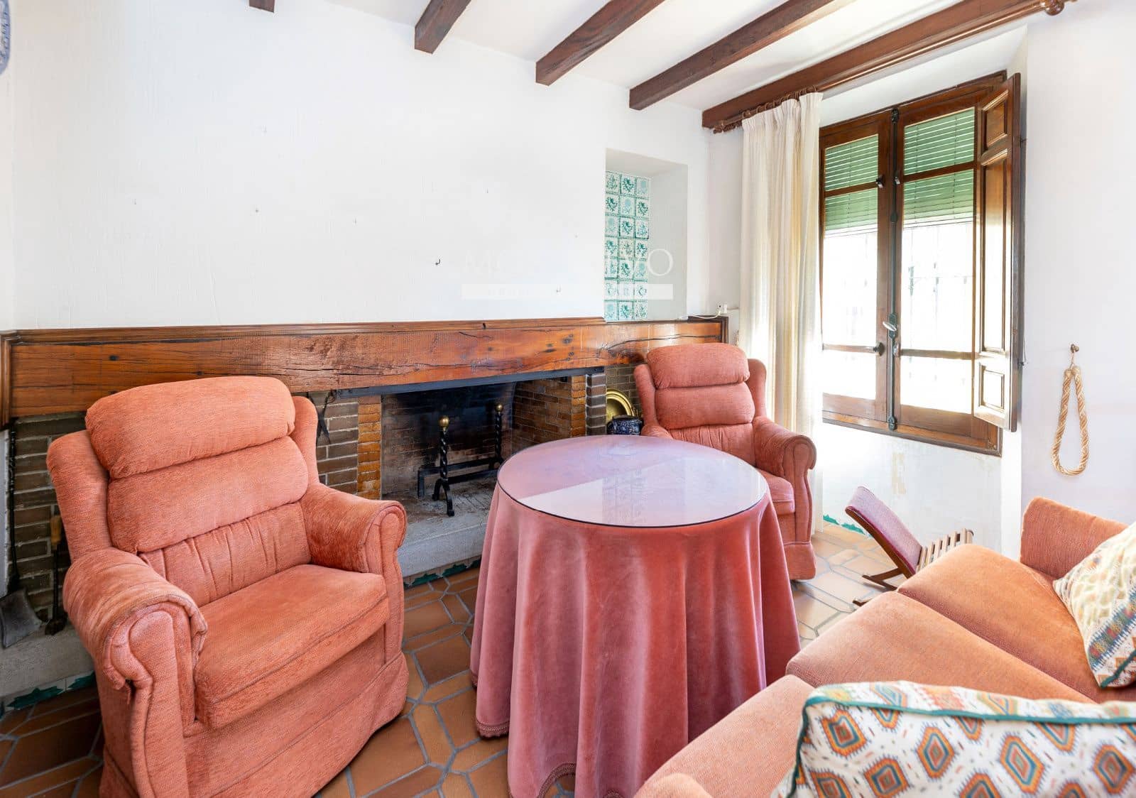 4 bedroom Villa for sale in Atarfe with pool garage - € 270,000 (Ref: 9897297)