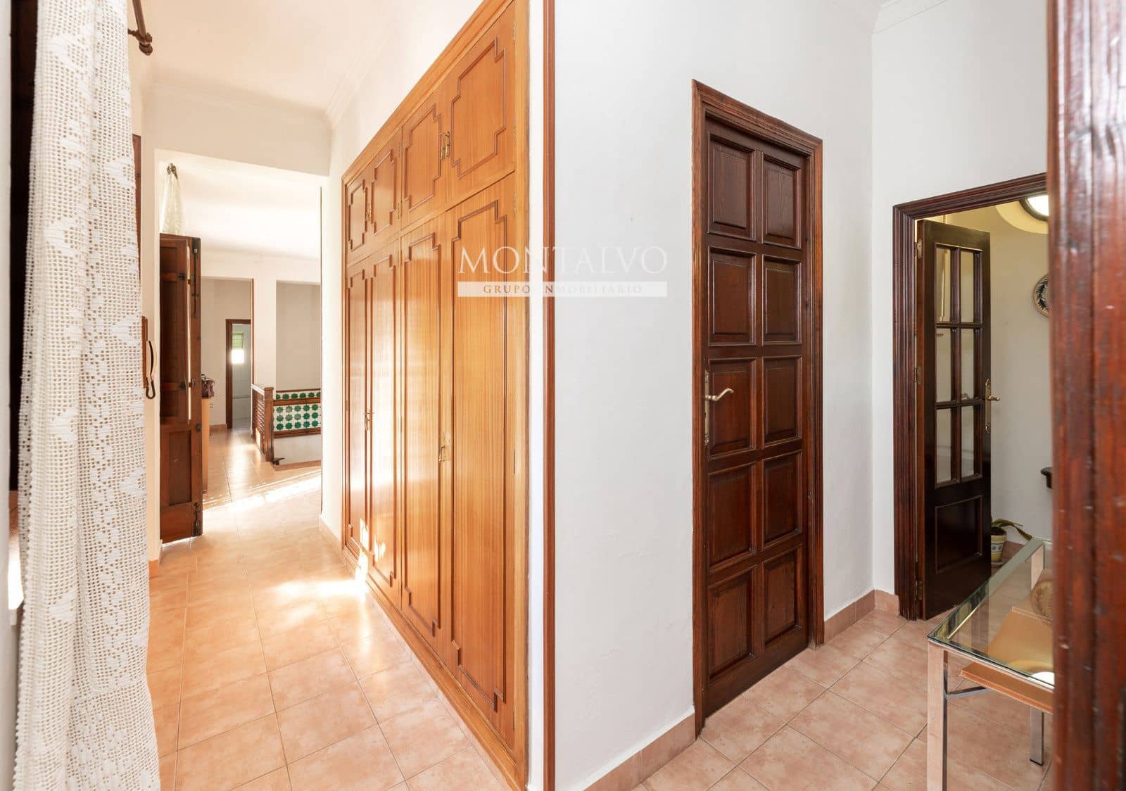 4 bedroom Villa for sale in Atarfe with pool garage - € 270,000 (Ref: 9897297)