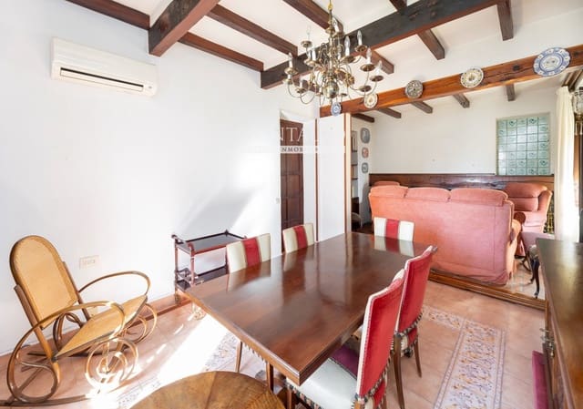 4 bedroom Villa for sale in Atarfe with pool garage - € 270,000 (Ref: 9897297)
