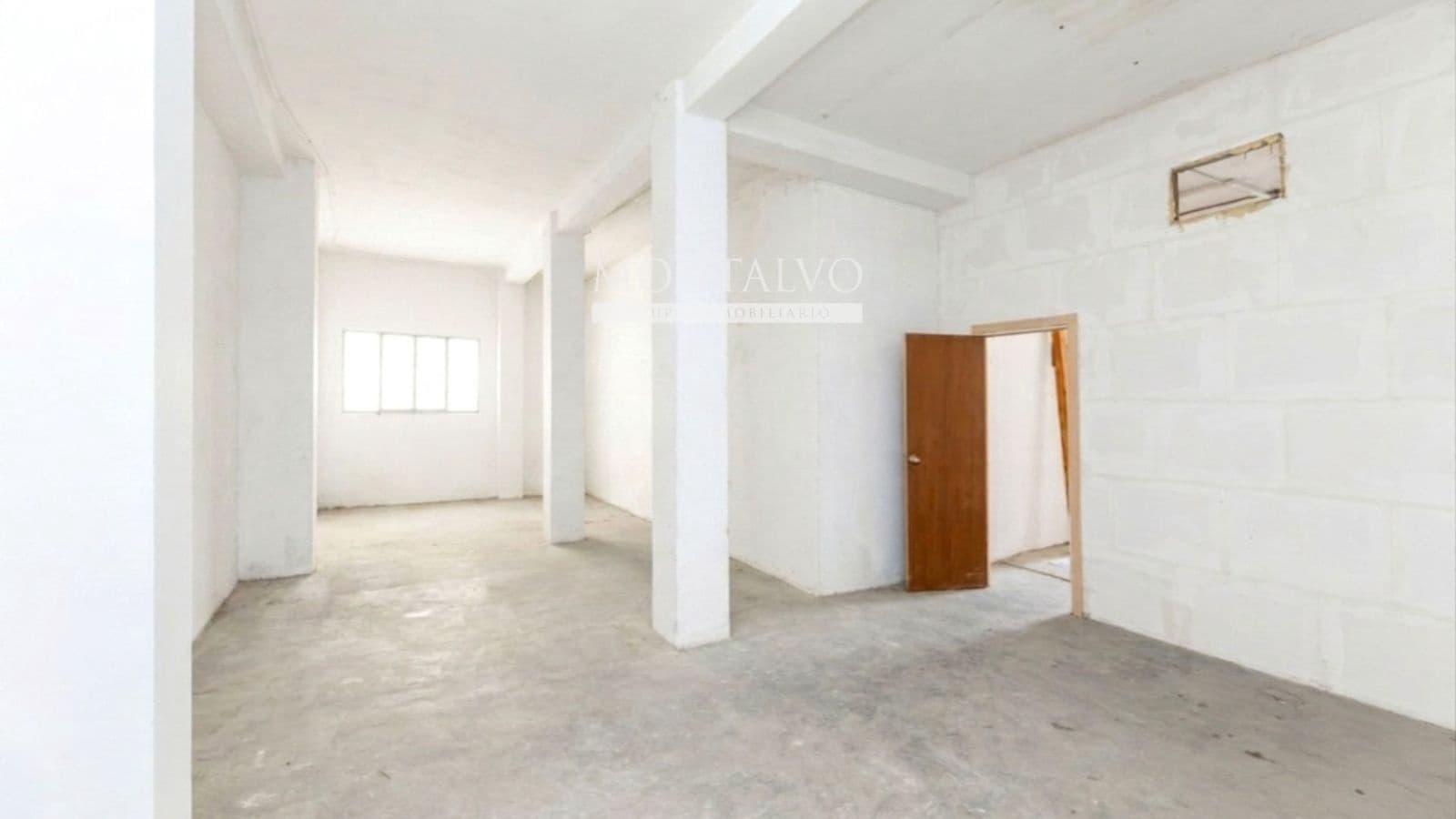 Local Comercial en Atarfe en venta - 85.000 € (Ref: 9902570)