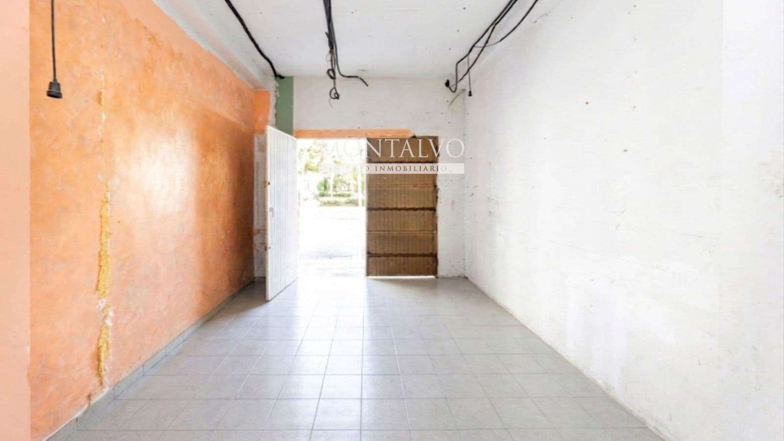 Local Comercial en Atarfe en venta - 85.000 € (Ref: 9902570)