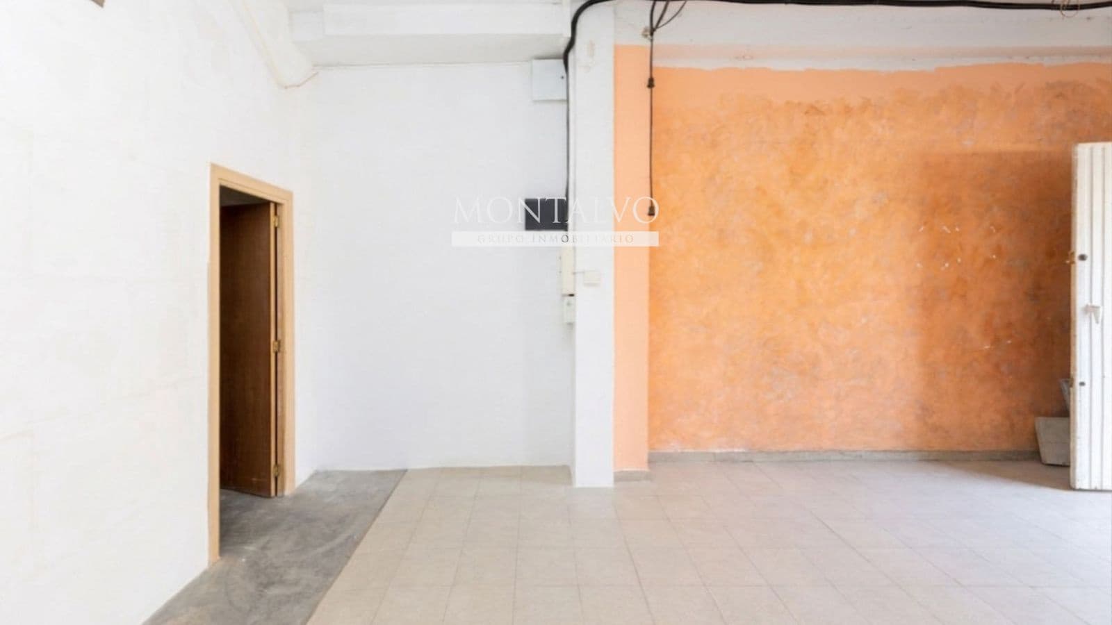 Local Comercial en Atarfe en venta - 85.000 € (Ref: 9902570)