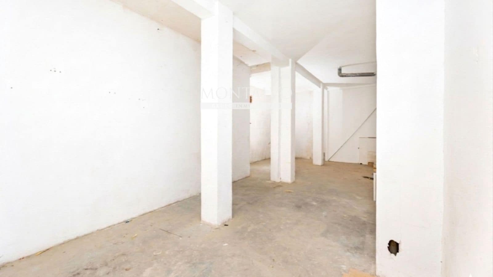 Local Comercial en Atarfe en venta - 85.000 € (Ref: 9902570)