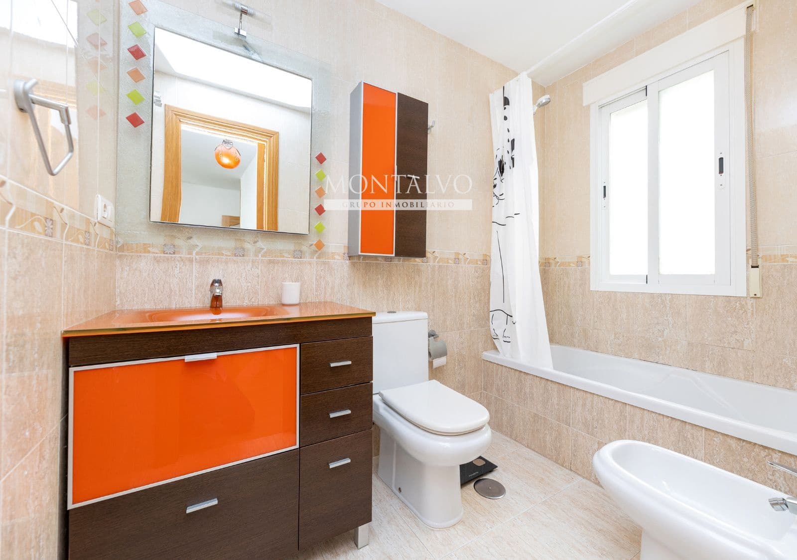 Piso de 2 habitaciones en Atarfe en alquiler con piscina - 650 € (Ref: 9918636)