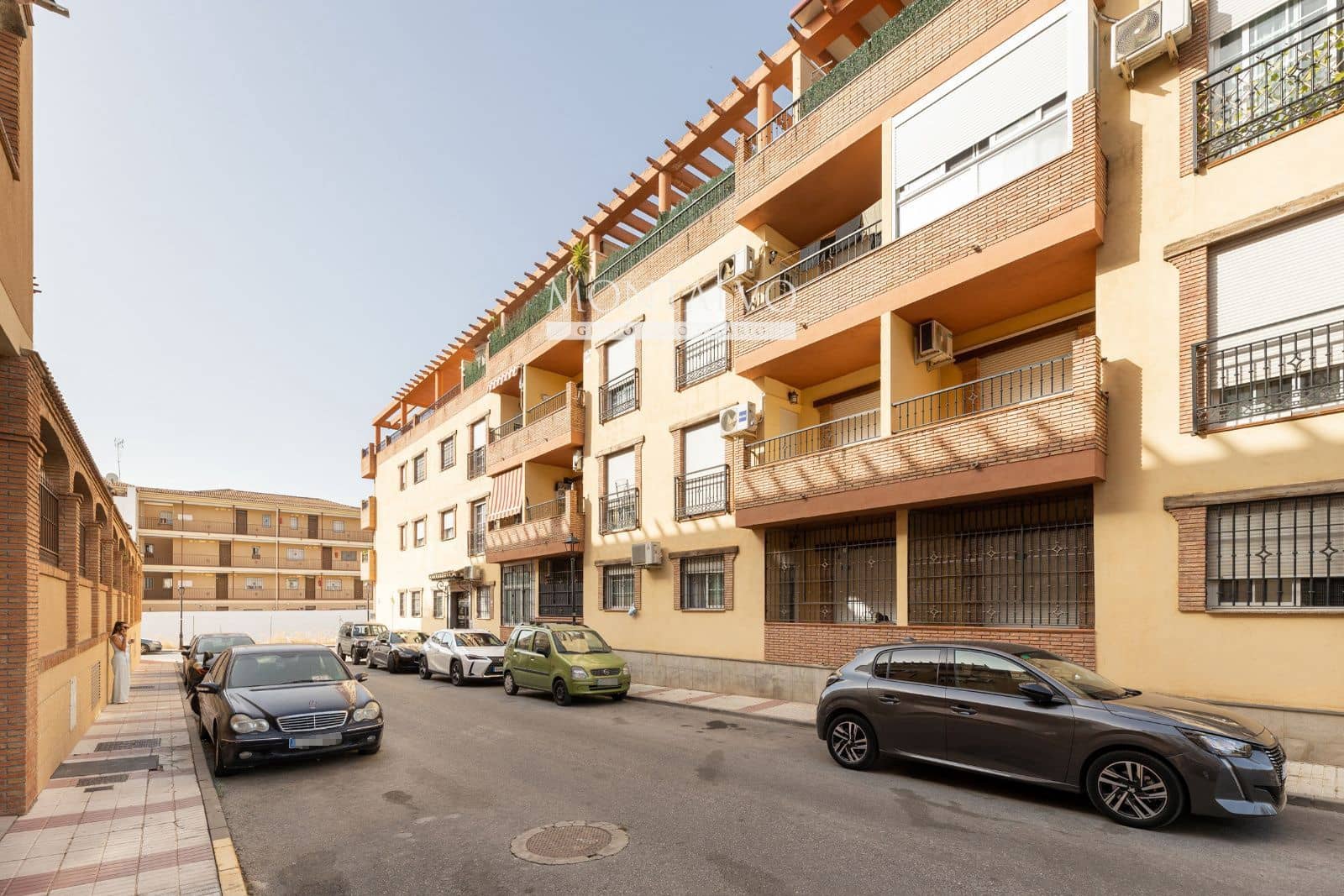 Piso de 2 habitaciones en Atarfe en alquiler con piscina - 650 € (Ref: 9918636)