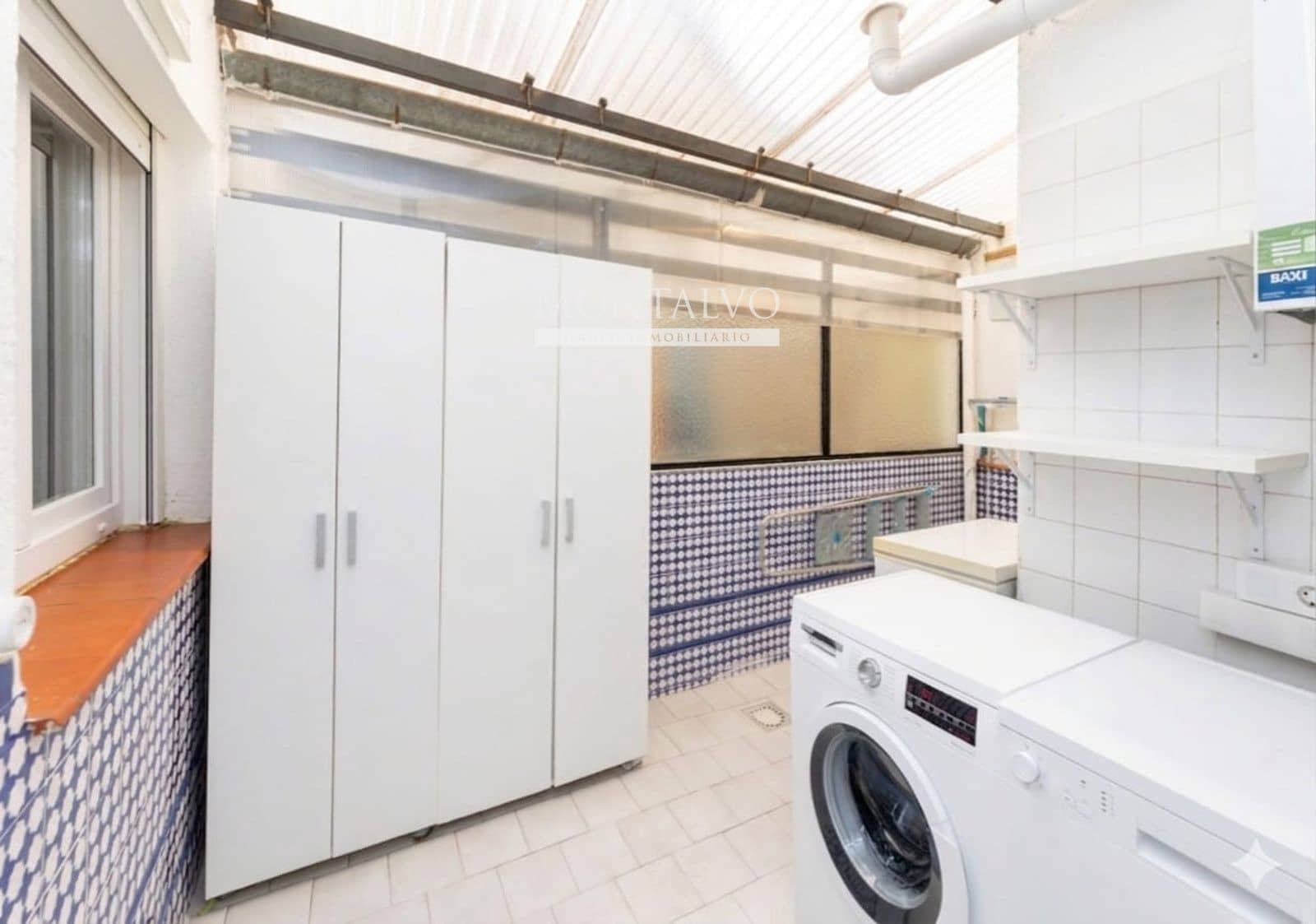 4 bedroom Flat for sale in La Zubia with garage - € 169,000 (Ref: 9922890)