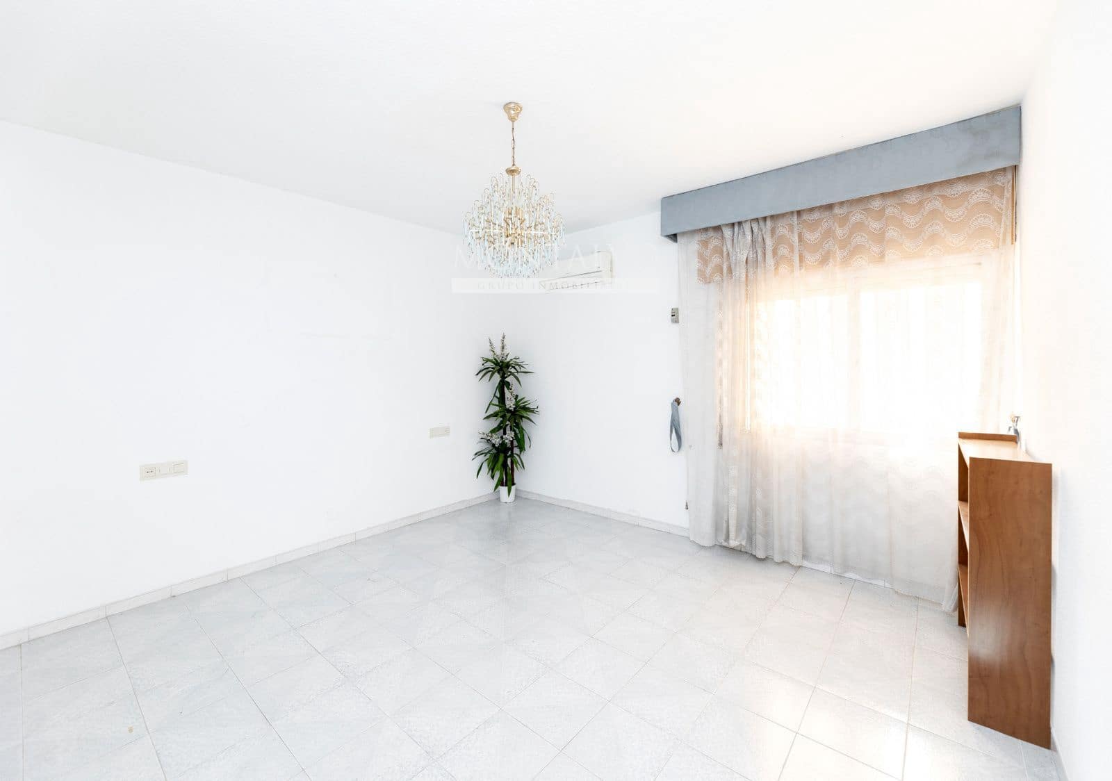 4 bedroom Villa for sale in Atarfe - € 249,000 (Ref: 9926493)