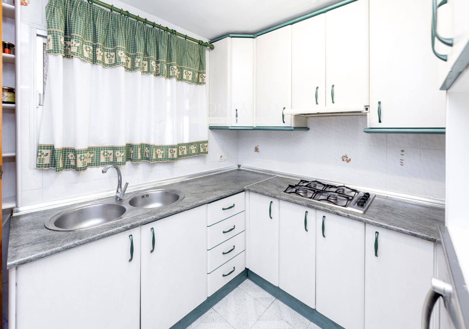 4 bedroom Villa for sale in Atarfe - € 249,000 (Ref: 9926493)
