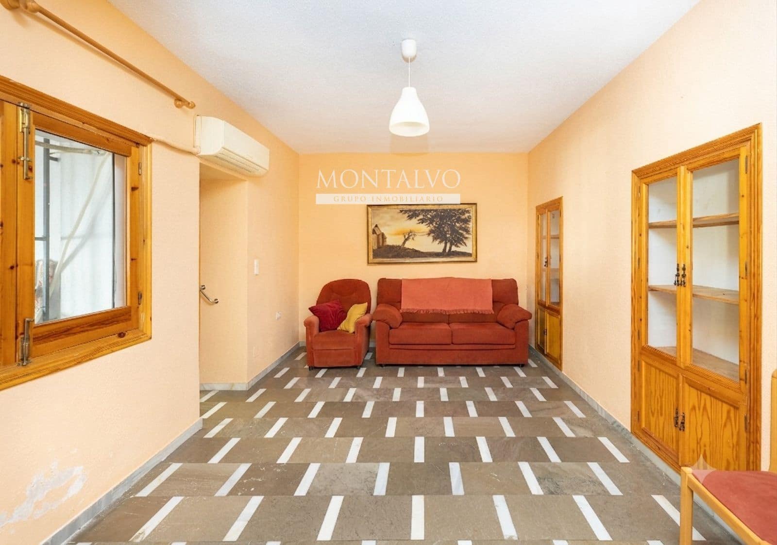 4 bedroom Villa for sale in Atarfe - € 249,000 (Ref: 9926493)