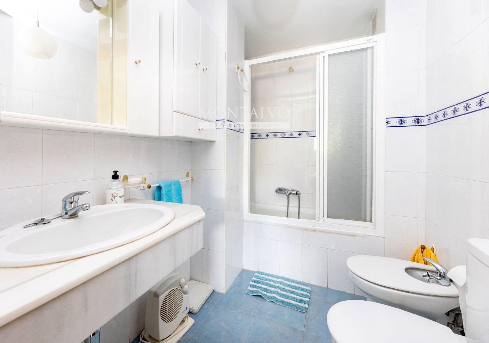 4 quarto Apartamento para arrendar em Granada cidade - 1 000 € (Ref: 9938589)
