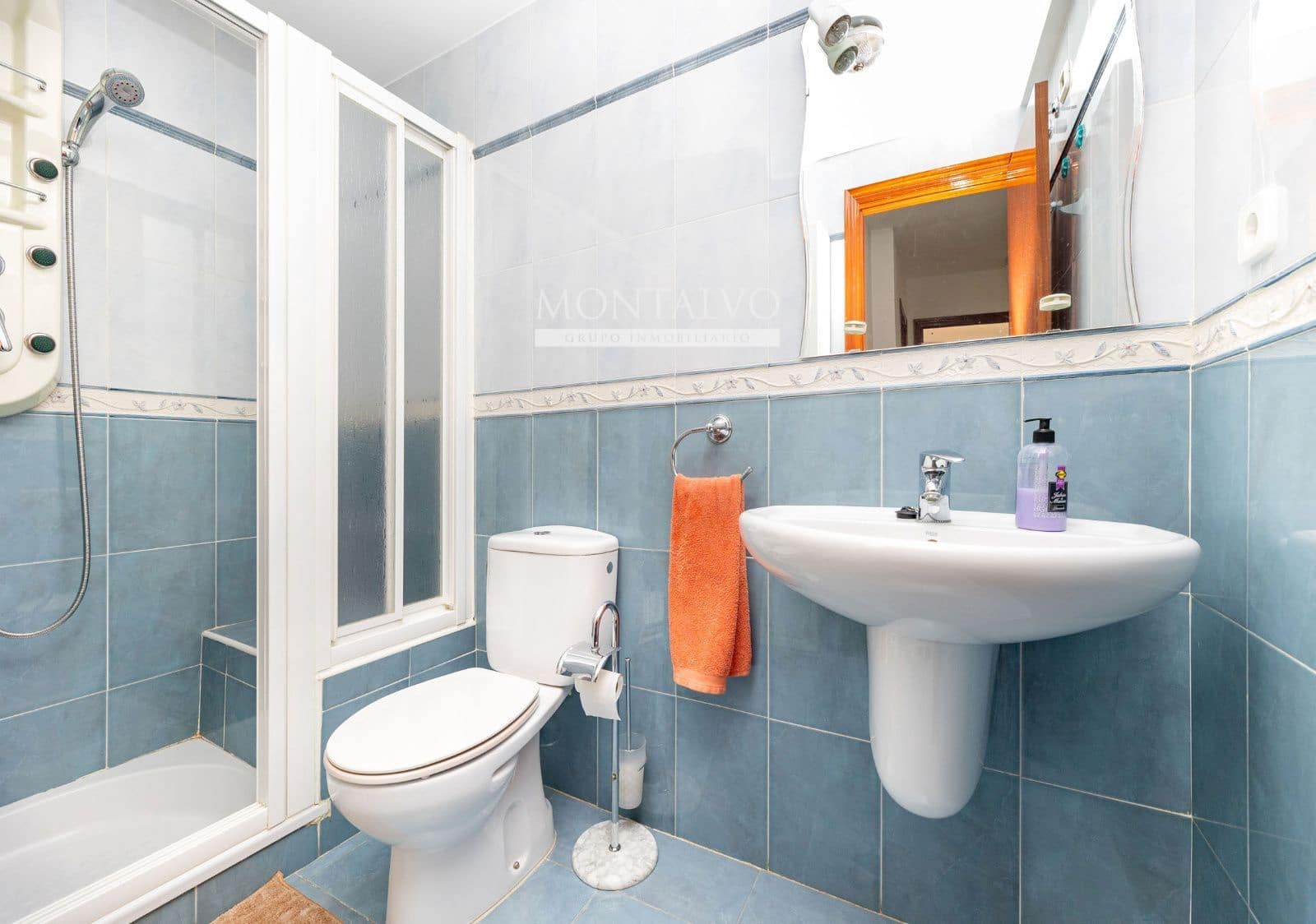 4 quarto Apartamento para arrendar em Granada cidade - 1 000 € (Ref: 9938589)