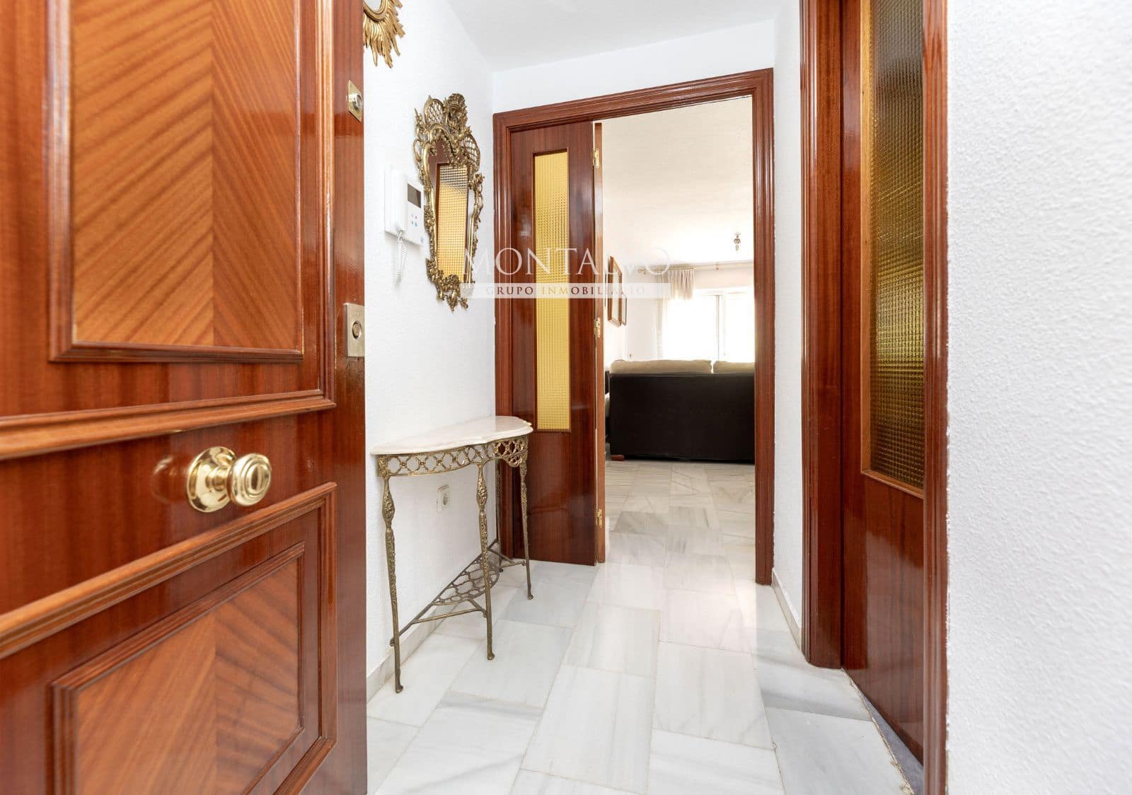 4 quarto Apartamento para arrendar em Granada cidade - 1 000 € (Ref: 9938589)