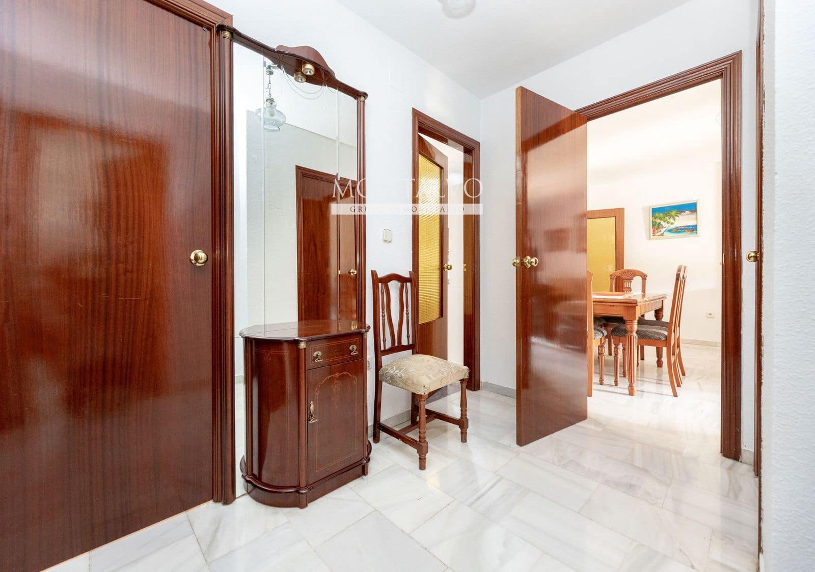 4 quarto Apartamento para arrendar em Granada cidade - 1 000 € (Ref: 9938589)