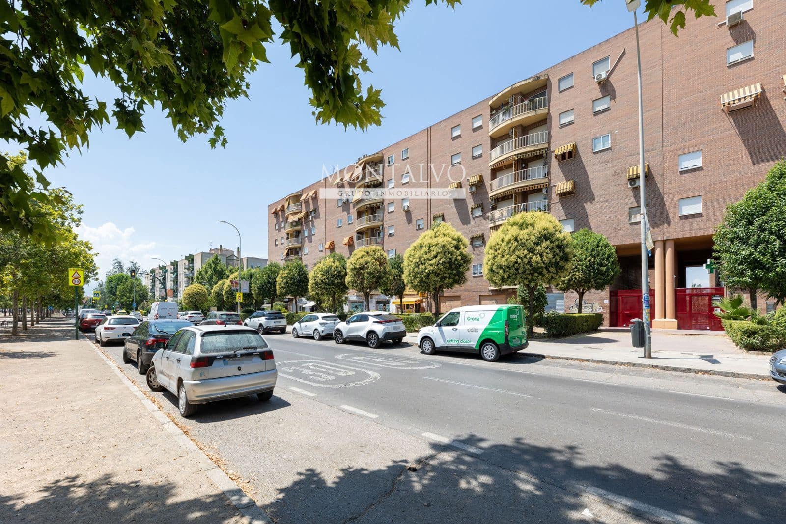 4 quarto Apartamento para arrendar em Granada cidade - 1 000 € (Ref: 9938589)