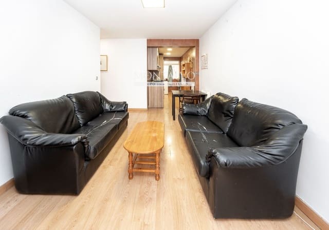 3 soveværelse Lejlighed til salg i Figares, Granada by - € 285.000 (Ref: 9944991)