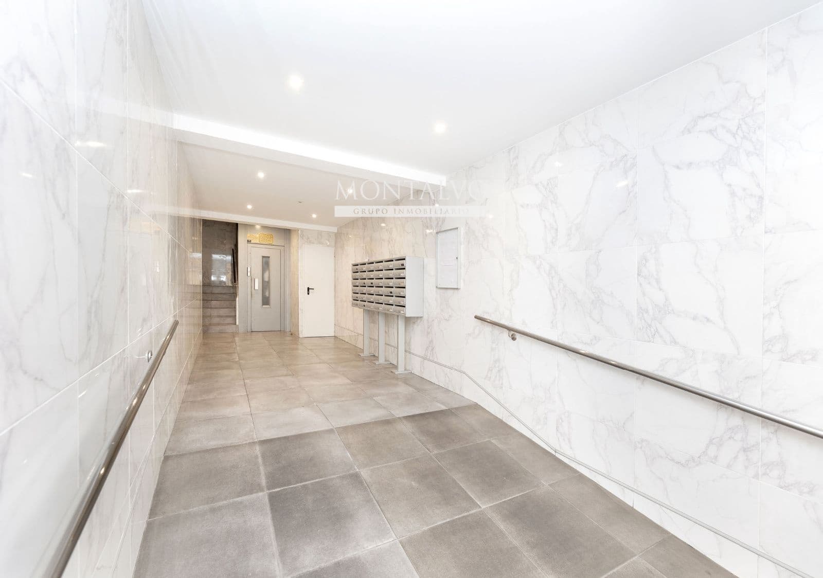 3 soveværelse Lejlighed til salg i Granada by - € 285.000 (Ref: 9944991)