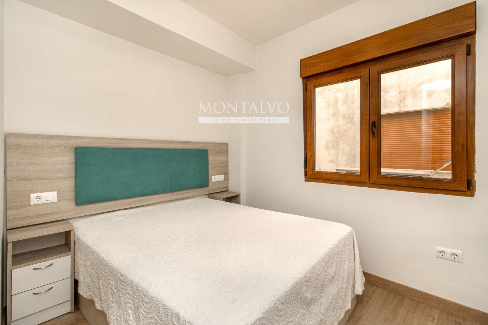 2 bedroom Flat for rent in Ogijares with garage - € 720 (Ref: 9946804)