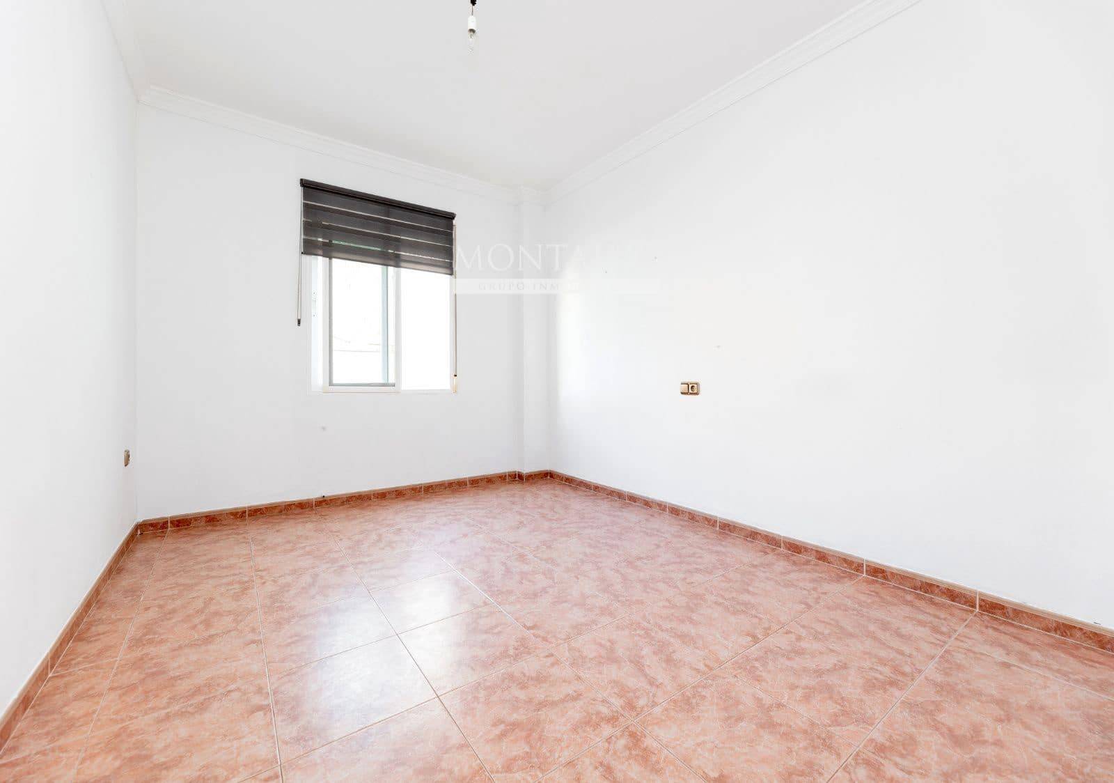 4 camera da letto Casa in vendita in Pinos Puente con garage - 159.900 € (Rif: 9950769)