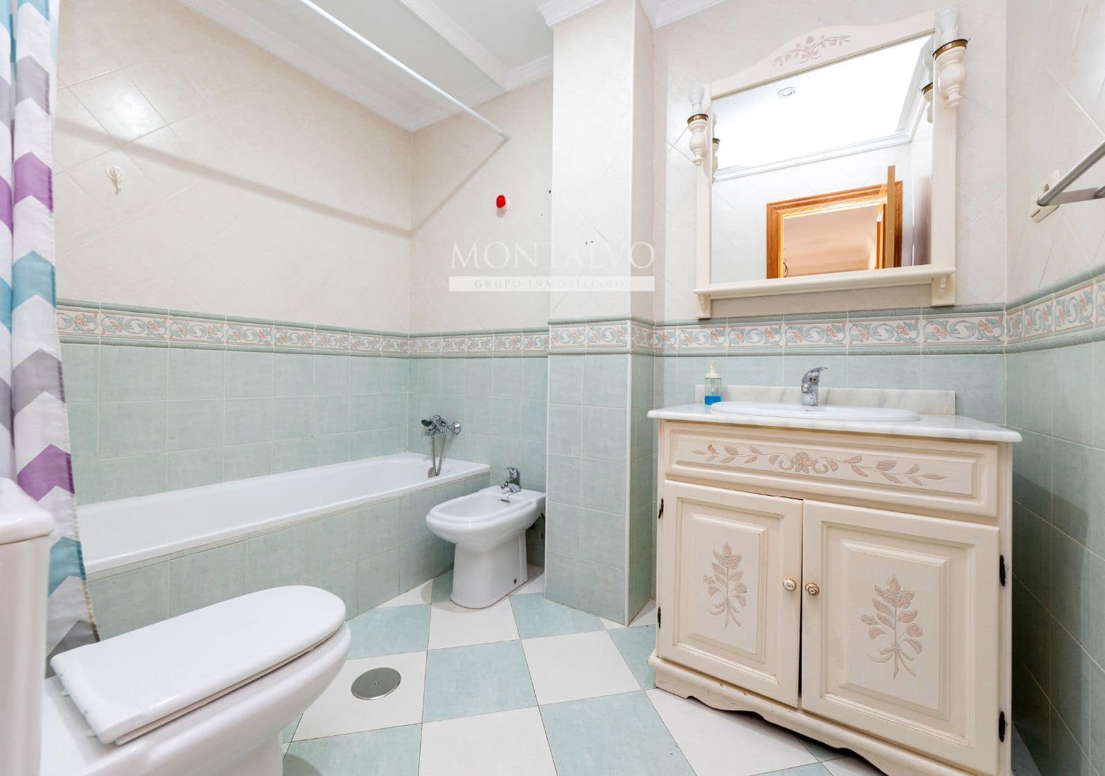 4 camera da letto Casa in vendita in Pinos Puente con garage - 159.900 € (Rif: 9950769)