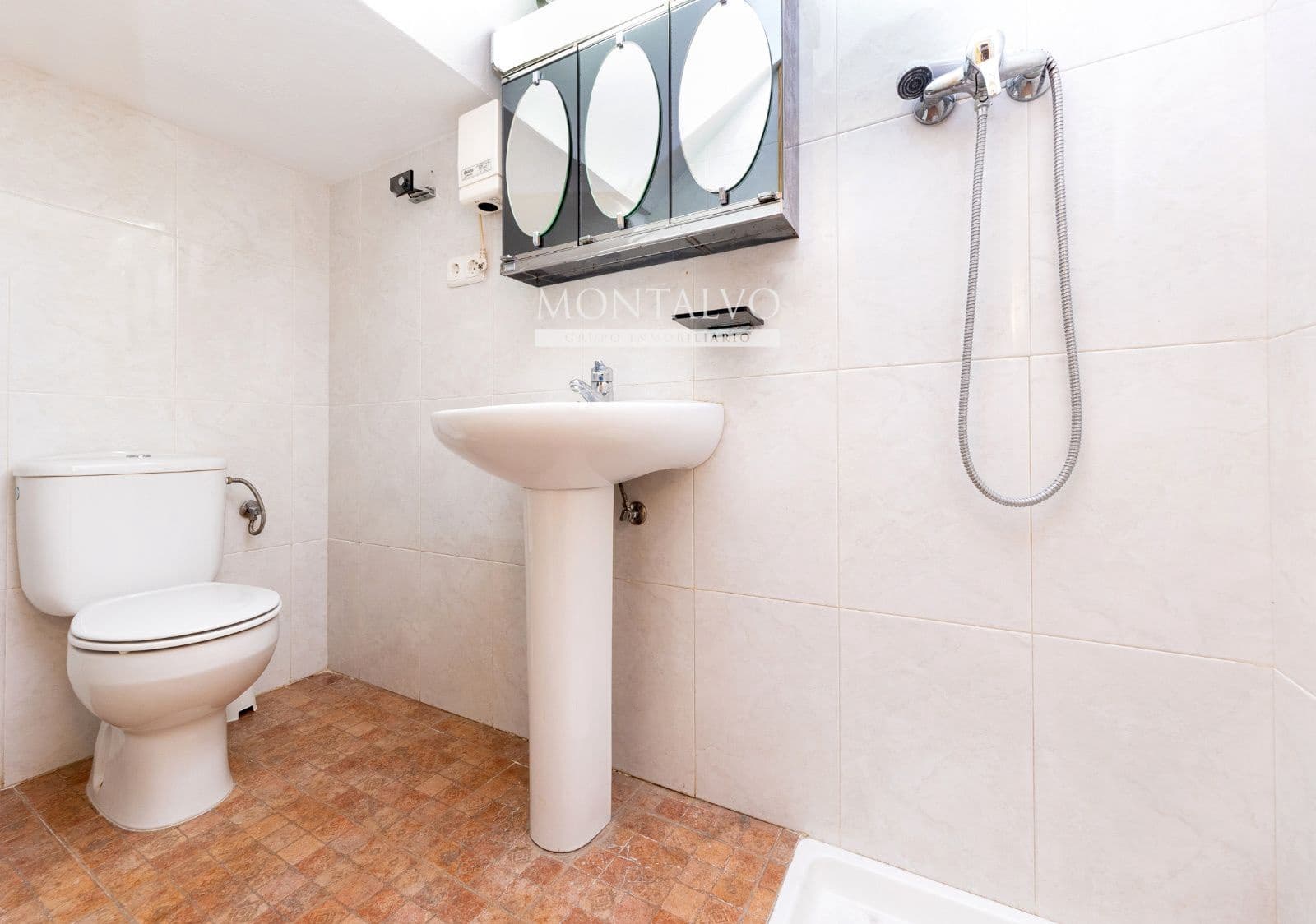 4 camera da letto Casa in vendita in Pinos Puente con garage - 159.900 € (Rif: 9950769)