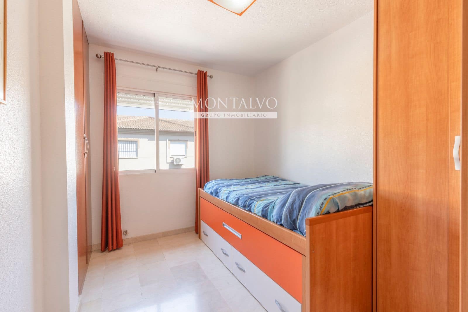 3 chambre Maison de Ville à vendre à Atarfe avec garage - 210 000 € (Ref: 9950856)
