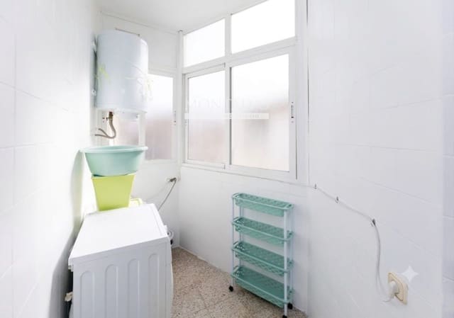 Piso de 4 habitaciones en Atarfe en venta - 107.000 € (Ref: 9969114)